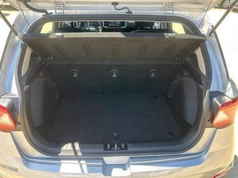 Used 2026 Hyundai Venue SE FWD image 20