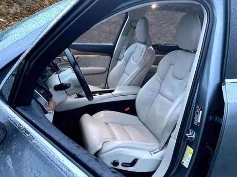 Used 2019 Volvo XC90 T6 Inscription w/ Protection Package image 22