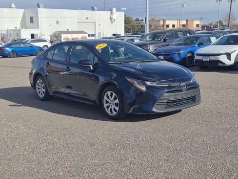 Used 2024 Toyota Corolla LE image 2