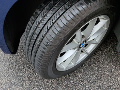 Used 2011 BMW 128i Convertible image 13