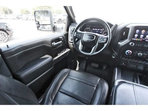 Used 2023 GMC Sierra 3500 Denali w/ Denali Ultimate Package AWD/4WD image 7