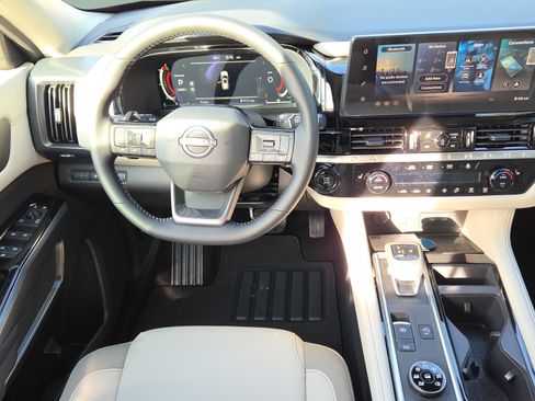 Certified 2026 Nissan Pathfinder SL AWD/4WD image 13