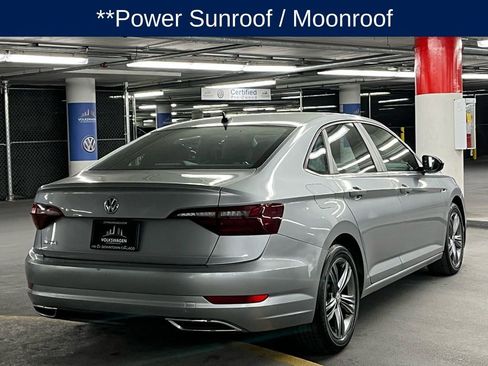 Used 2020 Volkswagen Jetta R-Line w/ R-Line Cold Weather Package image 6