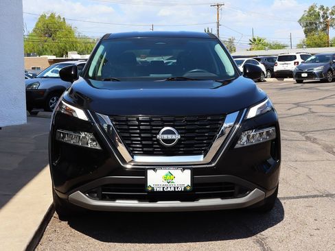 Used 2023 Nissan Rogue SV AWD/4WD image 16