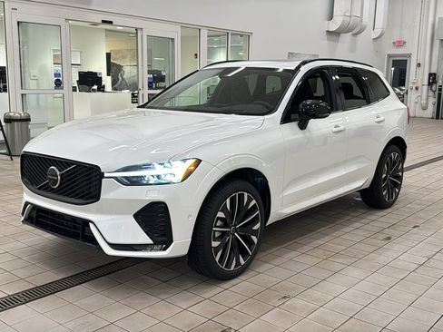 New 2026 Volvo XC60 B5 Ultra w/ Protection Package Premier image 9