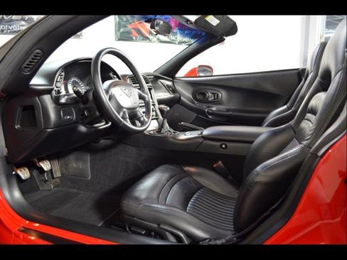 Used 1999 Chevrolet Corvette Convertible w/ Performance Handling Pkg RWD image 10