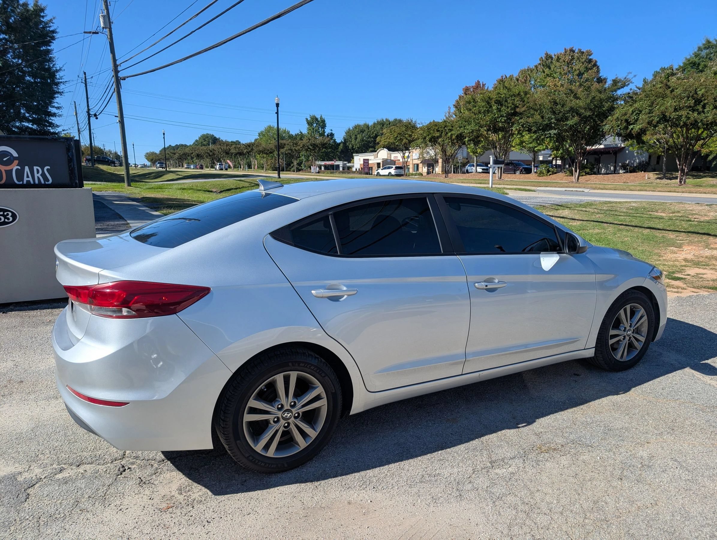 Used 2017 Hyundai Elantra SE w/ SE A/T Tech Package 03 FWD image 5