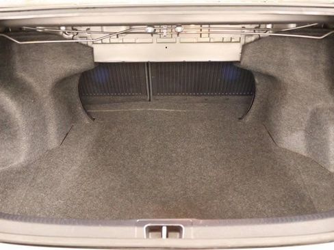 Used 2017 Toyota Camry SE image 25