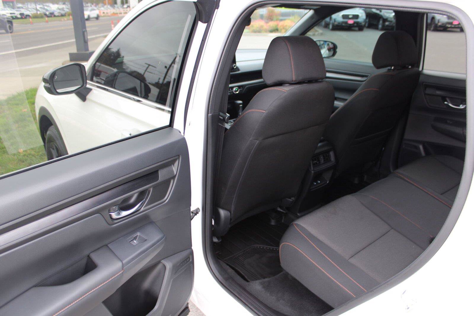 Used 2025 Honda CR-V Sport image 15