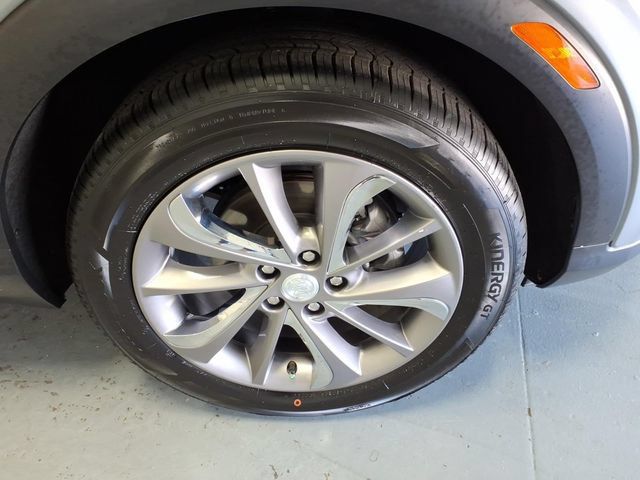 Used 2023 Buick Encore GX Essence w/ Experience Buick Package FWD image 9