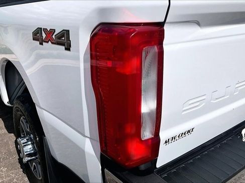 Used 2023 Ford F350 XLT w/ FX4 Off-Road Package AWD/4WD image 24
