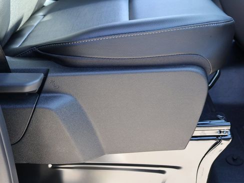 New 2026 Ford Transit 250 148 Medium Roof w/ Load Area Protection Package image 10