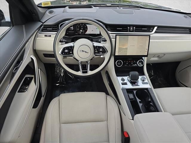 Used 2026 Jaguar F-PACE R-Dynamic S AWD/4WD image 16