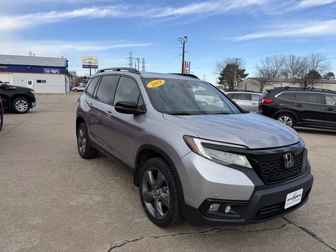 Used 2019 Honda Passport Touring image 3