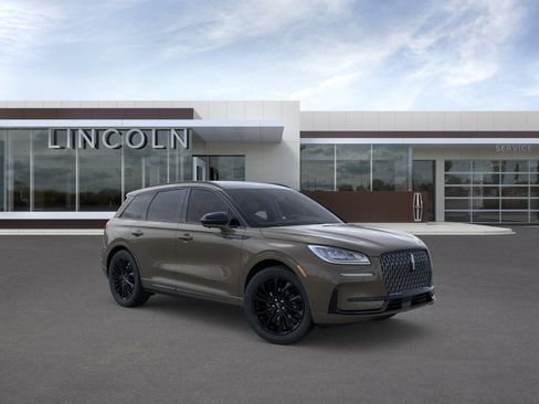New 2026 Lincoln Corsair Premiere FWD image 7