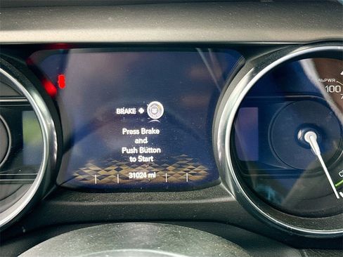 Used 2023 Jeep Wrangler Unlimited Rubicon 4xe image 13