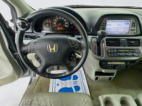 Used 2007 Honda Odyssey Touring image 12