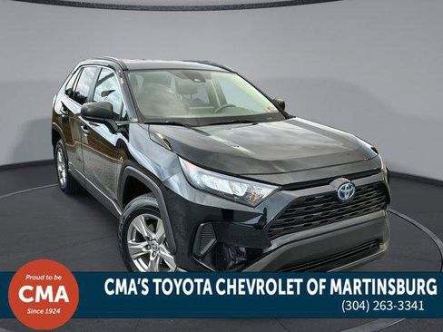 Certified 2022 Toyota RAV4 LE image 1