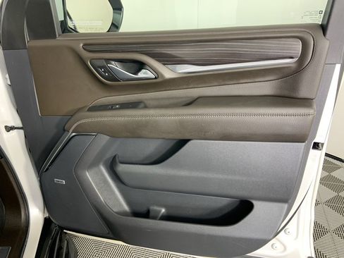 Used 2021 GMC Yukon Denali image 17