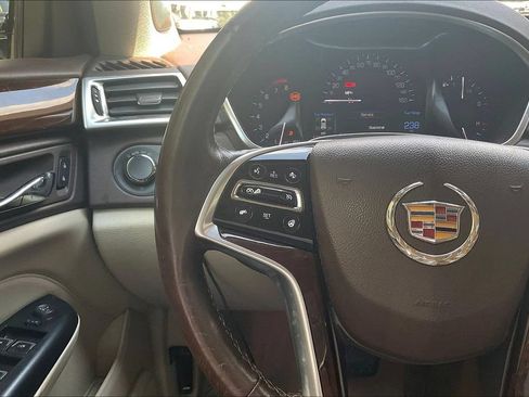 Used 2015 Cadillac SRX Luxury w/ Driver Awareness Package FWD image 16