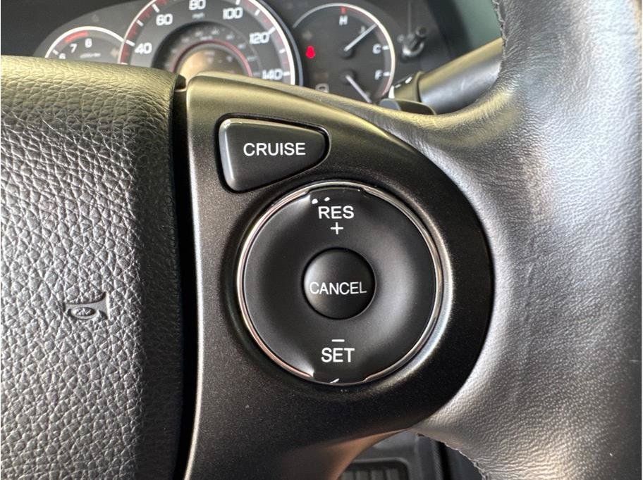 Used 2013 Honda Accord EX-L image 17