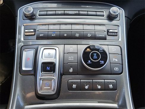 Used 2023 Hyundai Santa Fe Limited image 20