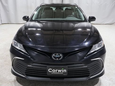 Used 2022 Toyota Camry LE AWD/4WD image 7