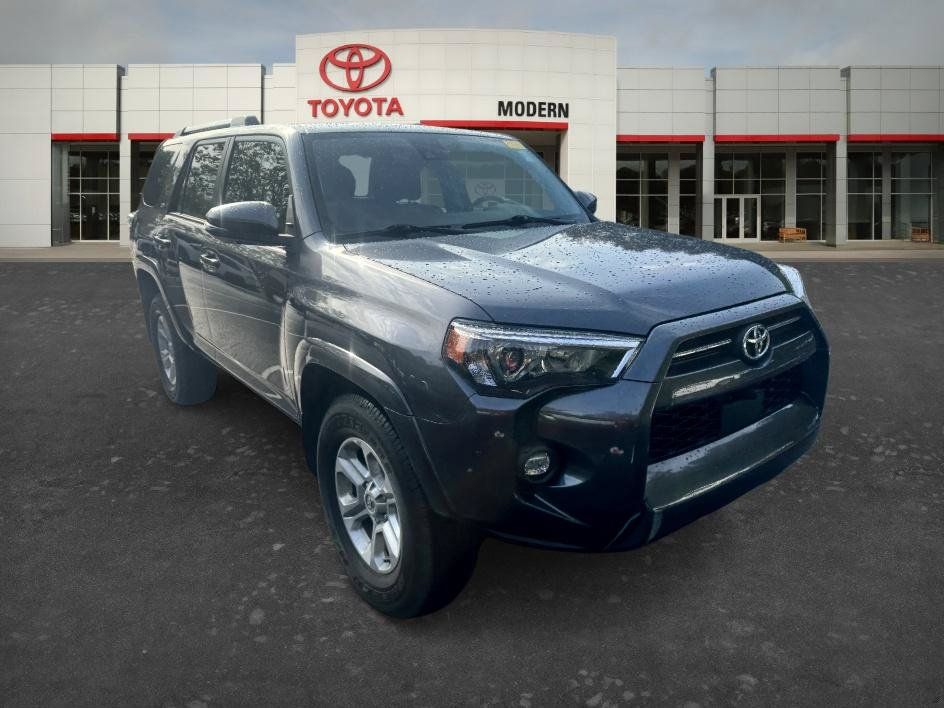 Used 2023 Toyota 4Runner SR5 Premium w/ Moonroof Package RWD image 15