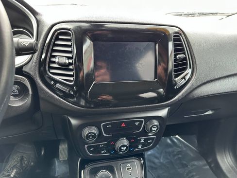 Used 2018 Jeep Compass Latitude w/ Popular Equipment Group image 36
