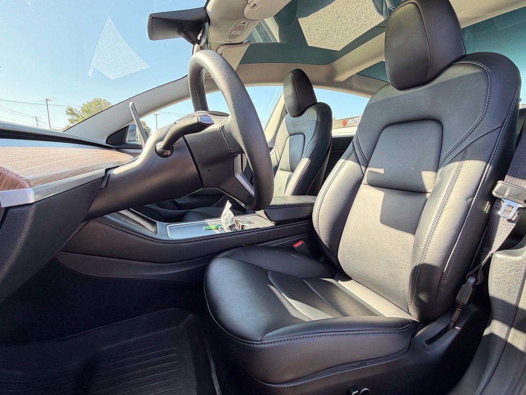 Used 2023 Tesla Model 3 Standard Range RWD image 63