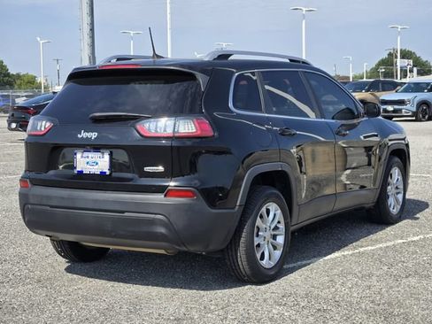Used 2019 Jeep Cherokee Latitude w/ Popular Appearance Group FWD image 7