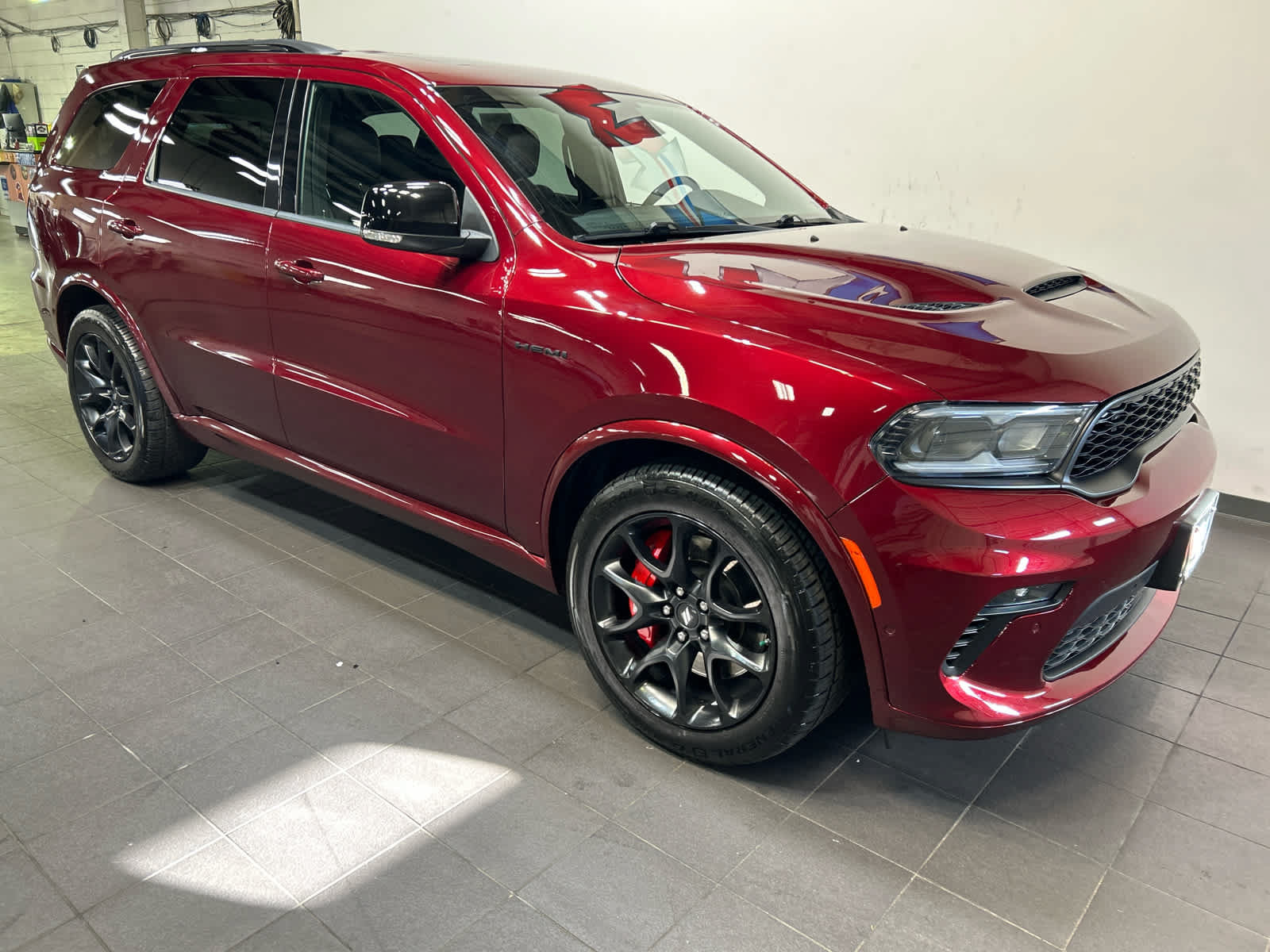 Used 2023 Dodge Durango R/T w/ Tow 'N Go Package AWD/4WD image 2