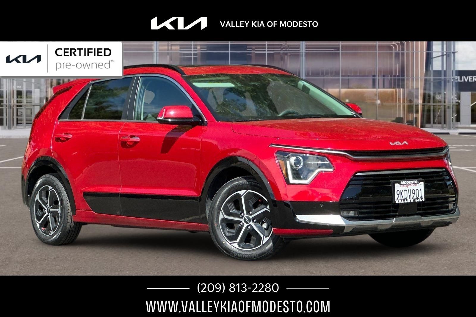 Certified 2024 Kia Niro FWD image 1