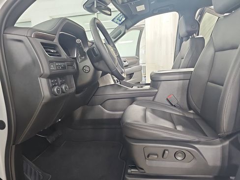 Used 2023 Chevrolet Suburban LT w/ LT Signature Plus Package AWD/4WD image 22