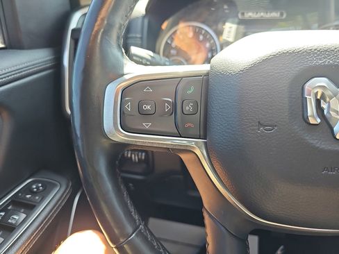 Used 2019 RAM 1500 Laramie RWD image 18
