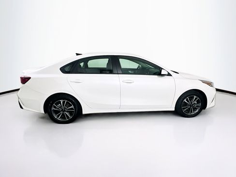 Used 2024 Kia Forte LXS image 10