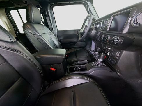Used 2023 Jeep Wrangler Unlimited Sahara w/ Cold Weather Group AWD/4WD image 30