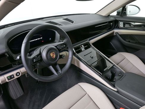 New 2026 Porsche Panamera image 4