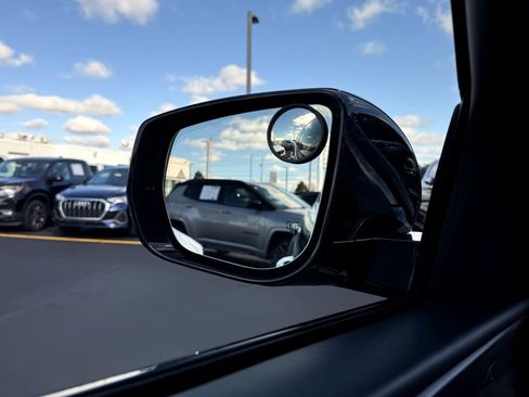 Used 2021 Jeep Grand Cherokee L Overland w/ Luxury Tech Group IV image 13