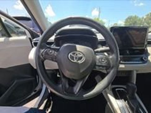 Used 2024 Toyota Corolla Cross L FWD image 23