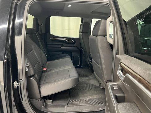 Used 2022 Chevrolet Silverado 1500 RST AWD/4WD image 10
