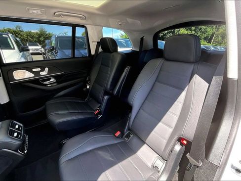 Used 2023 Mercedes-Benz GLS 580 4MATIC image 28