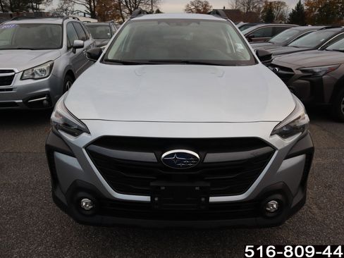 Used 2023 Subaru Outback Premium image 4