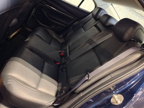 Used 2024 MAZDA MAZDA3 s FWD image 7