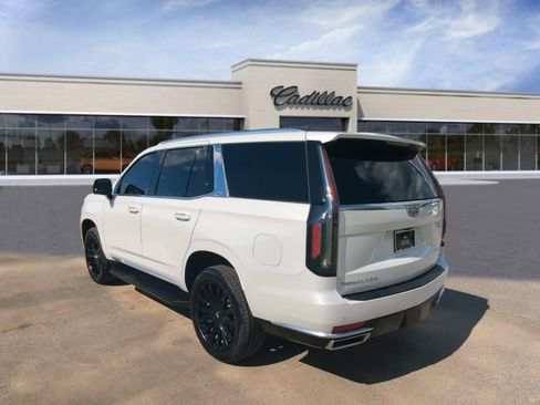 Used 2022 Cadillac Escalade Premium Luxury RWD image 6