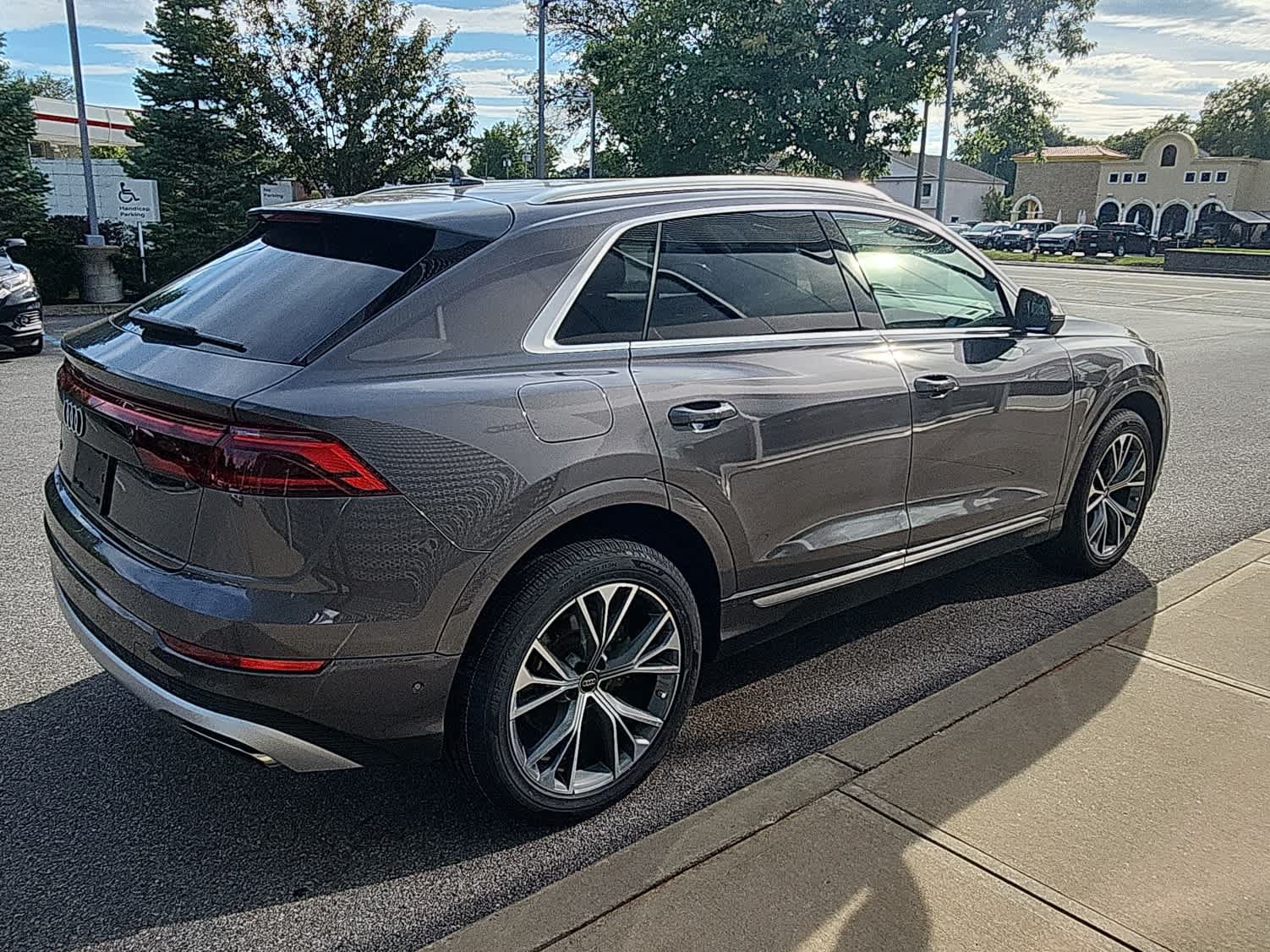 Certified 2025 Audi Q8 Premium Plus AWD/4WD image 39