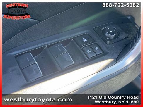 Used 2024 Toyota RAV4 XLE AWD/4WD image 20