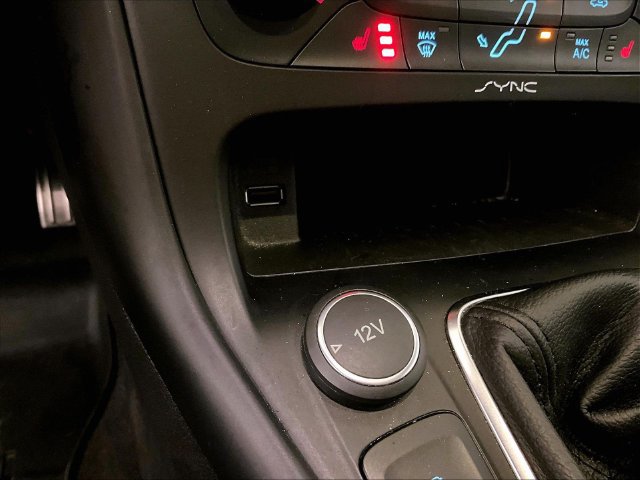 Used 2018 Ford Focus ST w/ Equipment Group 402A FWD image 31
