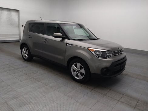 Used 2017 Kia Soul FWD image 11