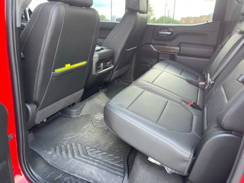 Used 2022 Chevrolet Silverado 1500 LT Trail Boss w/ LT Trail Boss Premium Package AWD/4WD image 6